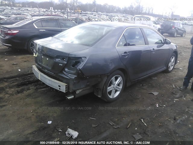 4T1BF1FK6EU419780 - 2014 TOYOTA CAMRY L/SE/LE/XLE GRAY photo 4