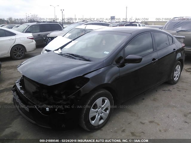 3KPFK4A77HE136975 - 2017 KIA FORTE LX BLACK photo 2