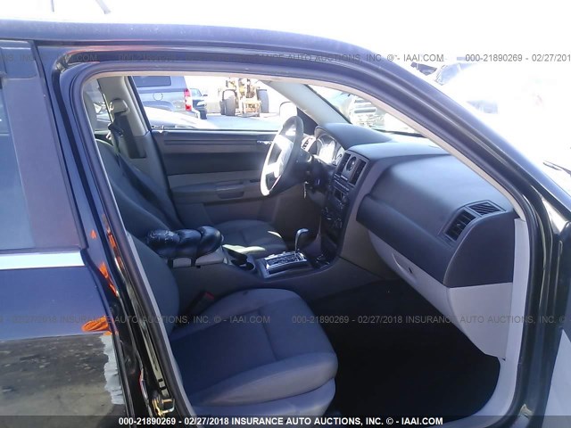 2C3KA43R56H508500 - 2006 CHRYSLER 300 BLACK photo 5