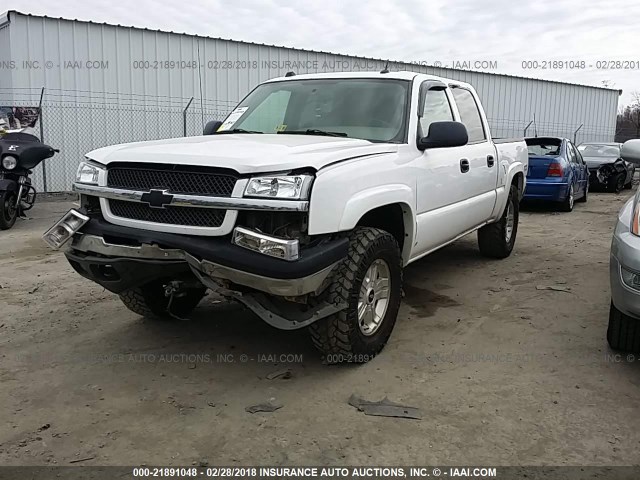 2GCEK13T951178318 - 2005 CHEVROLET SILVERADO K1500 WHITE photo 2