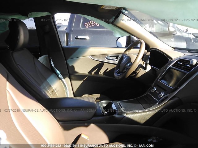 2LMTJ8LR1GBL86813 - 2016 LINCOLN MKX RESERVE Qara foto 5