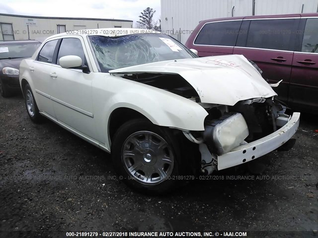 2C3AA53G95H122807 - 2005 CHRYSLER 300 TOURING WHITE photo 1