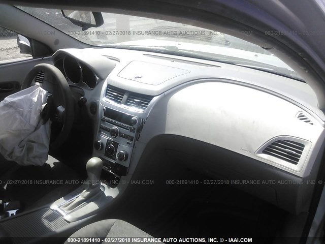 1G1ZC5E15BF350908 - 2011 CHEVROLET MALIBU 1LT 银色 照片 5