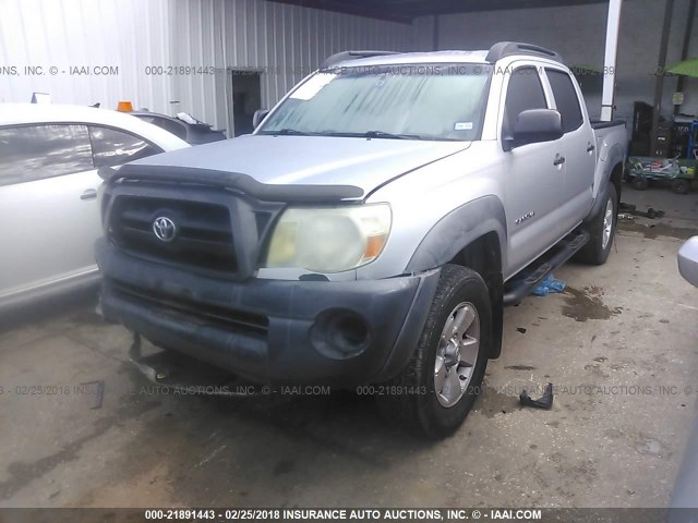 5TEJU62N26Z299326 - 2006 TOYOTA TACOMA DOUBLE CAB PRERUNNER SILVER photo 2