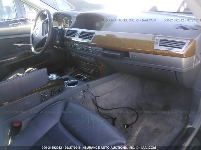 WBAGN63463DR11560 - 2003 BMW 745 LI GRAY photo 5