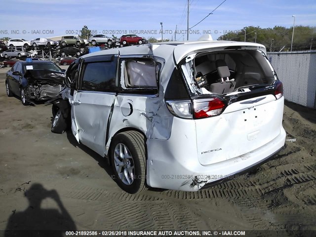 2C4RC1BG4HR817214 - 2017 CHRYSLER PACIFICA TOURING L WHITE photo 3