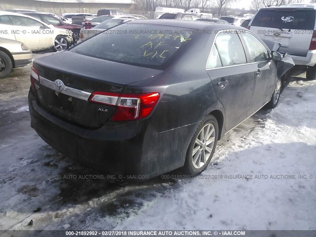 4T4BF1FK4ER348066 - 2014 TOYOTA CAMRY L/SE/LE/XLE BLACK photo 4