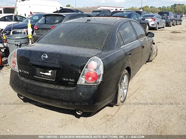 1N4BL11D95C285722 - 2005 NISSAN ALTIMA SE/SL/SE-R BLACK photo 4