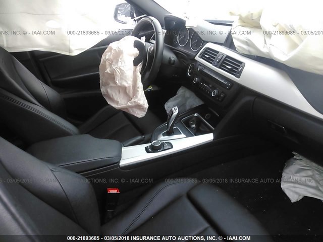 WBA3C3C52DF980585 - 2013 BMW 320 I/XDRIVE Schwarz Foto 5