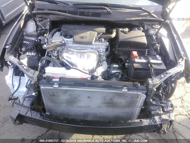4T1BF1FK3HU723654 - 2017 TOYOTA CAMRY LE/XLE/SE/XSE GRAY photo 10