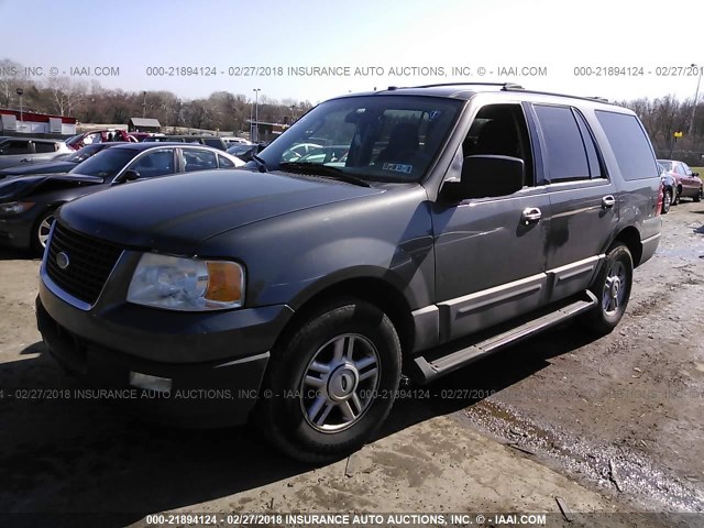 1FMPU16WX4LB86473 - 2004 FORD EXPEDITION XLT GRAY photo 2