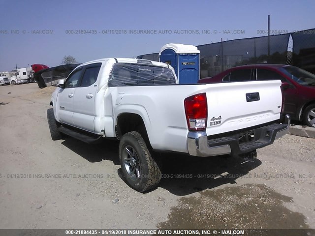 5TFDZ5BN4GX011825 - 2016 TOYOTA TACOMA DBL CAB/SR5/TRD SPORT/OR WHITE photo 3