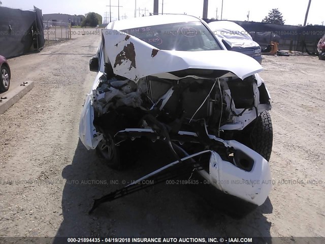 5TFDZ5BN4GX011825 - 2016 TOYOTA TACOMA DBL CAB/SR5/TRD SPORT/OR WHITE photo 6