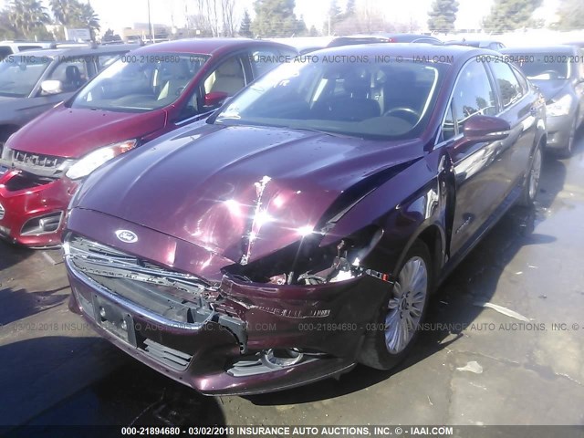 3FA6P0LUXDR257540 - 2013 FORD FUSION SE HYBRID MAROON photo 2