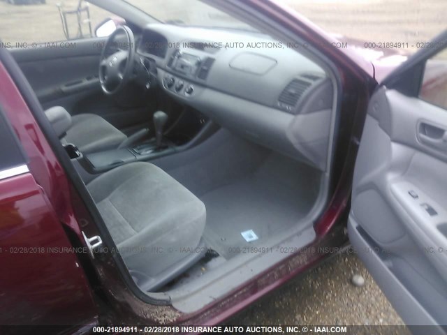 JTDBE32KX30244169 - 2003 TOYOTA CAMRY LE/XLE MAROON photo 5