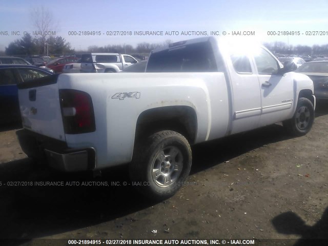 1GCEK29029Z100513 - 2009 CHEVROLET SILVERADO K1500 LT WHITE photo 4