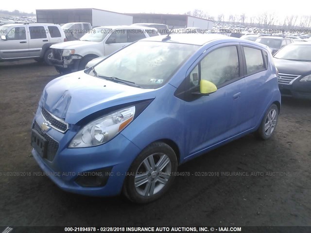 KL8CC6S90DC551447 - 2013 CHEVROLET SPARK 1LT Синий фото 2