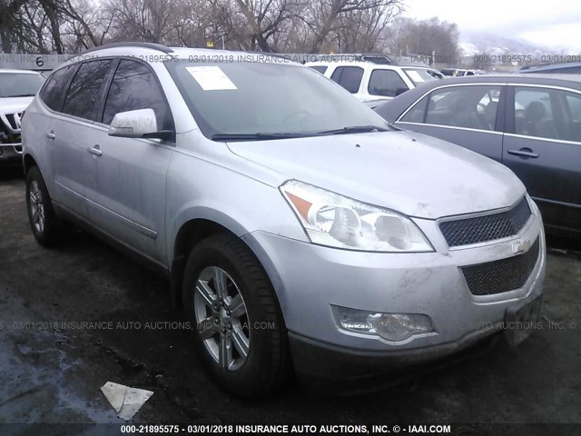 1GNLVFED7AS136572 - 2010 CHEVROLET TRAVERSE LT SILVER photo 1