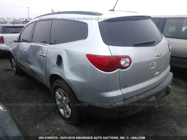 1GNLVFED7AS136572 - 2010 CHEVROLET TRAVERSE LT SILVER photo 3