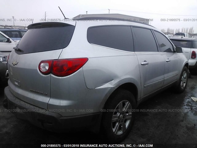 1GNLVFED7AS136572 - 2010 CHEVROLET TRAVERSE LT SILVER photo 4