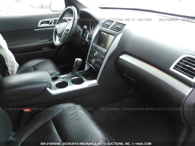 1FM5K7D8XDGA77945 - 2013 FORD EXPLORER XLT SILVER photo 5