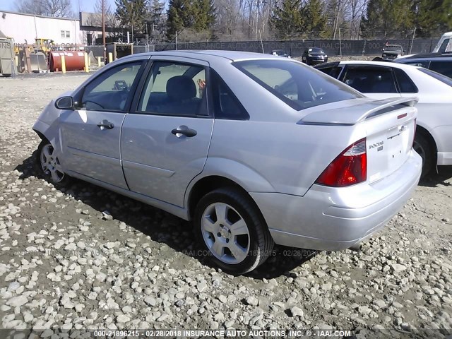 1FAHP34N87W359728 - 2007 FORD FOCUS ZX4/S/SE/SES 灰色 照片 3