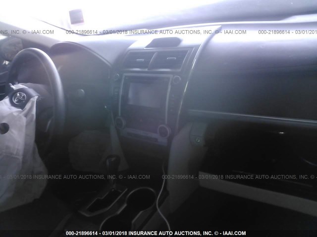 4T1BD1FK9DU079299 - 2013 TOYOTA CAMRY HYBRID/LE/XLE 黑色 照片 5