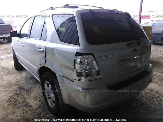 KNDJD733165582841 - 2006 KIA SORENTO EX/LX SILVER photo 3