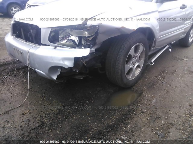 JF1SG65694H701282 - 2004 SUBARU FORESTER 2.5XS ვერცხლისფერი ფოტო 6