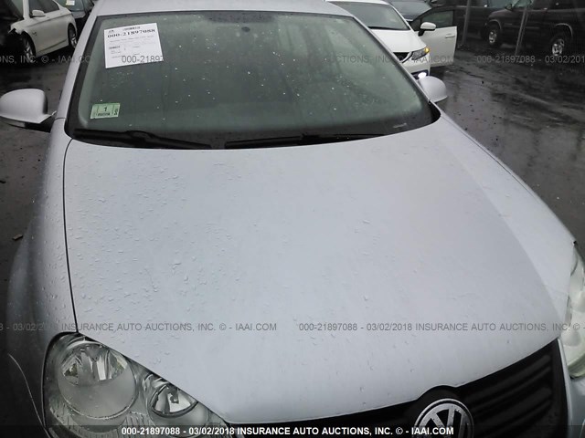 3VWRA7AJ2AM078201 - 2010 VOLKSWAGEN JETTA WOLFSBURG 银色 照片 6