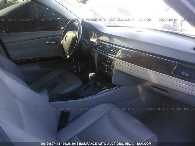 WBAVB17516NK39251 - 2006 BMW 325 I AUTOMATIC ლურჯი ფოტო 5