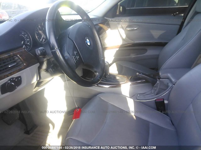 WBAVB17516NK39251 - 2006 BMW 325 I AUTOMATIC ლურჯი ფოტო 8