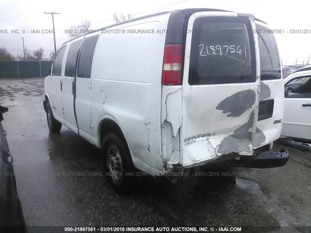 1GTGG25U861115255 - 2006 GMC SAVANA G2500 WHITE photo 3