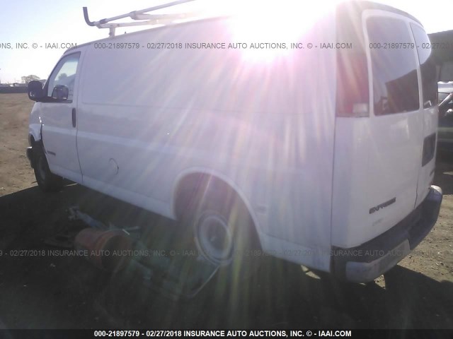 1GCFG25W211108579 - 2001 CHEVROLET EXPRESS G2500  WHITE photo 3