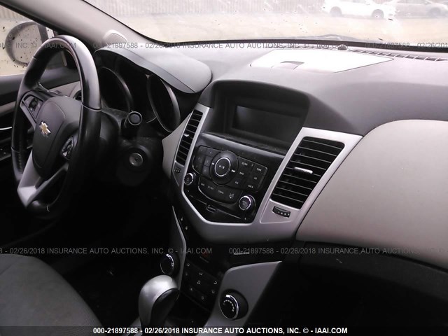 1G1PC5SB7E7160160 - 2014 CHEVROLET CRUZE LT WHITE photo 5