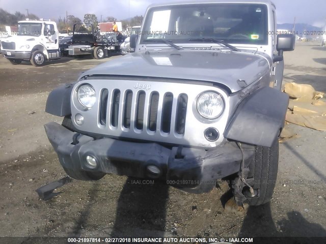 1C4BJWDG8GL328341 - 2016 JEEP WRANGLER UNLIMITE SPORT GRAY photo 6