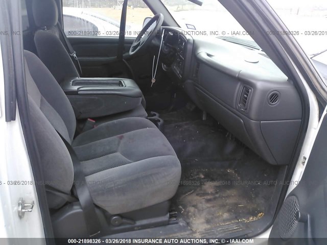 3GCEC14X07G248149 - 2007 CHEVROLET SILVERADO C1500 CLASSIC WHITE photo 5