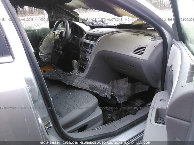 1G1ZB5EB5A4139925 - 2010 CHEVROLET MALIBU LS 银色 照片 5