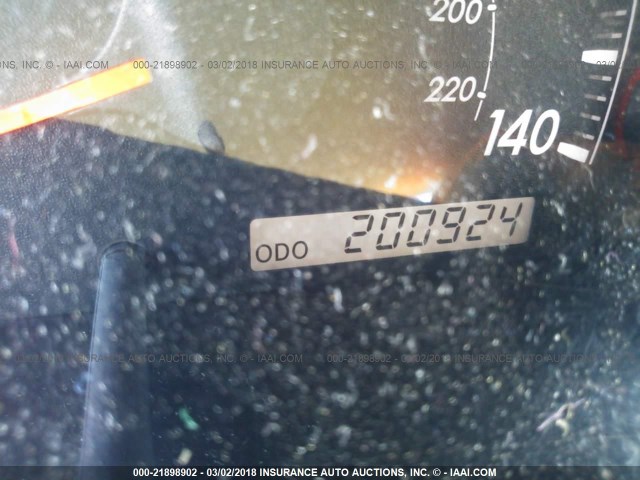 4T1BE30K65U020231 - 2005 TOYOTA CAMRY LE/XLE/SE თაფლისფერი ფოტო 7