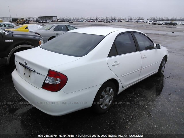 4T1BE32K62U056588 - 2002 TOYOTA CAMRY LE/XLE/SE WHITE photo 4