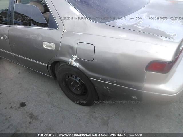 4T1BG22K0XU518851 - 1999 TOYOTA CAMRY CE/LE/XLE 棕色 照片 6