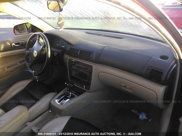 WVWPD63B7XE440944 - 1999 VOLKSWAGEN PASSAT GLX 红色 照片 5