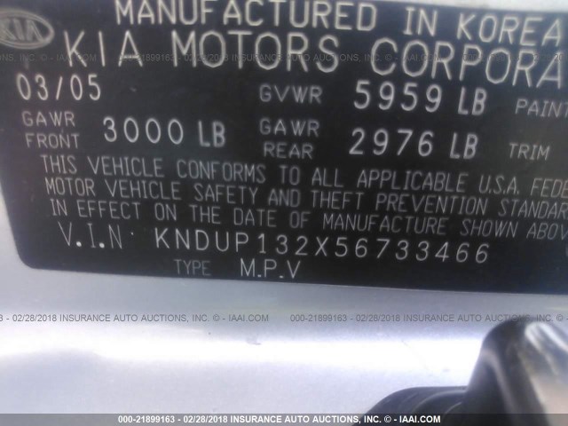 KNDUP132X56733466 - 2005 KIA SEDONA EX/LX GRAY photo 9