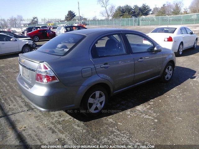 KL1TD5DE3AB117315 - 2010 CHEVROLET AVEO LS/LT GRAY photo 4