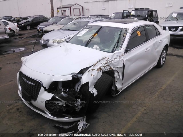 2C3CCAAG4FH853239 - 2015 CHRYSLER 300 LIMITED WHITE photo 2