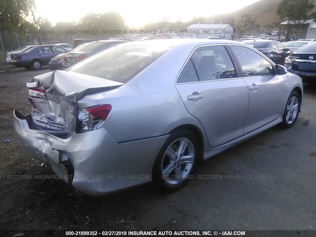 4T1BF1FK2CU200604 - 2012 TOYOTA CAMRY SE/LE/XLE SILVER photo 4