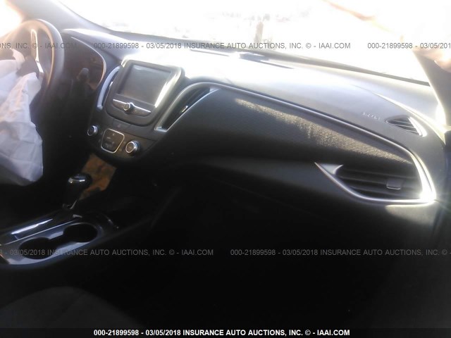 1G1ZB5ST0HF123367 - 2017 CHEVROLET MALIBU LS ნაცრისფერი ფოტო 5