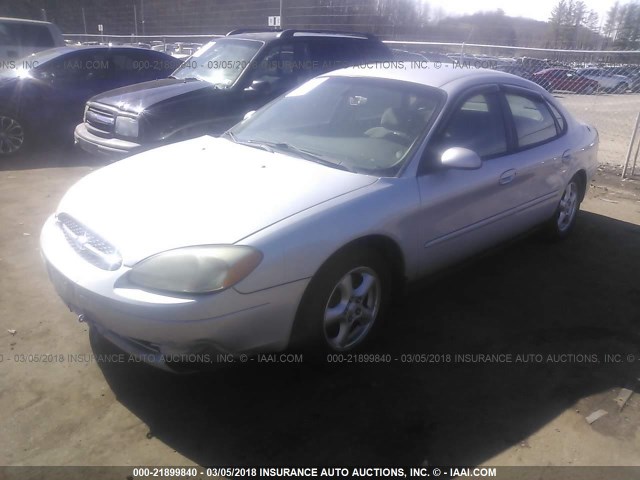 1FAFP53U82A152600 - 2002 FORD TAURUS SE SILVER photo 2