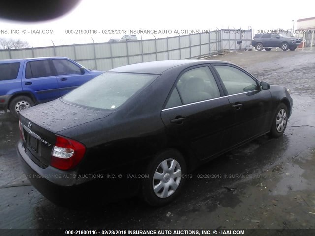 4T1BE32K02U105901 - 2002 TOYOTA CAMRY LE/XLE/SE შავი ფოტო 4