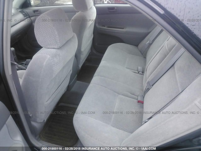 4T1BE32K02U105901 - 2002 TOYOTA CAMRY LE/XLE/SE შავი ფოტო 8